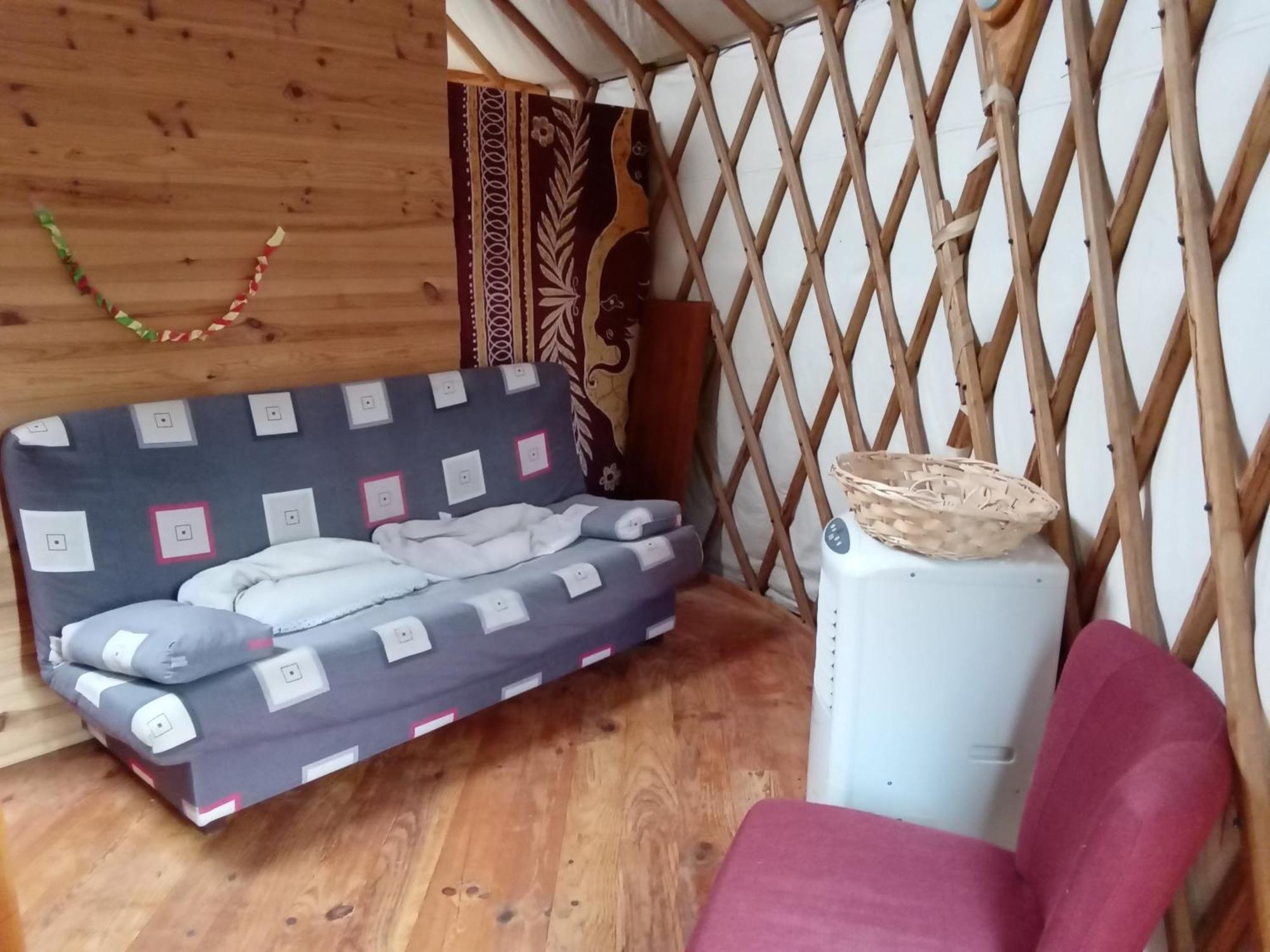 Charmante Yourte Contemporaine Carmaux Ngoại thất bức ảnh